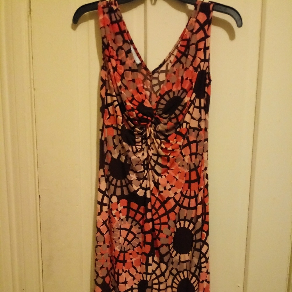 Pretty Spring Dress - Picture 2 of 4